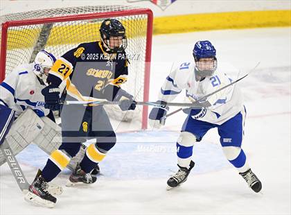 Thumbnail 2 in Simsbury vs. Darien (CIAC DI Semifinal) photogallery.