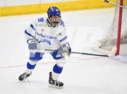 Thumbnail 2 in Simsbury vs. Darien (CIAC DI Semifinal) photogallery.