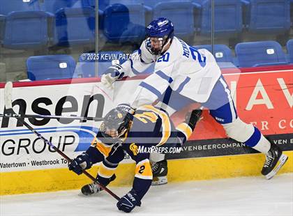 Thumbnail 3 in Simsbury vs. Darien (CIAC DI Semifinal) photogallery.