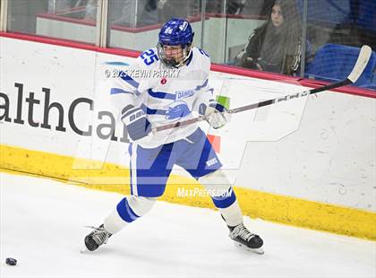 Thumbnail 3 in Simsbury vs. Darien (CIAC DI Semifinal) photogallery.