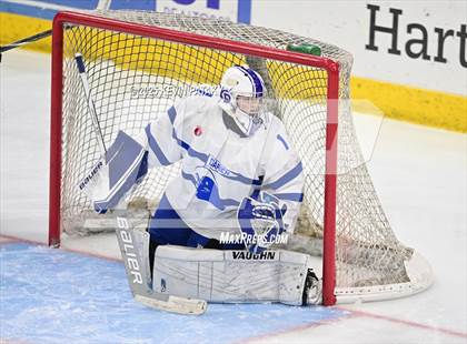 Thumbnail 2 in Simsbury vs. Darien (CIAC DI Semifinal) photogallery.