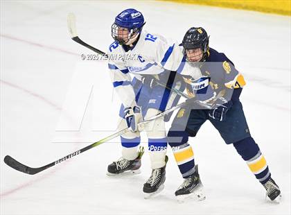 Thumbnail 1 in Simsbury vs. Darien (CIAC DI Semifinal) photogallery.