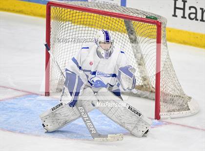 Thumbnail 2 in Simsbury vs. Darien (CIAC DI Semifinal) photogallery.