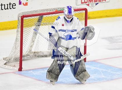 Thumbnail 1 in Simsbury vs. Darien (CIAC DI Semifinal) photogallery.