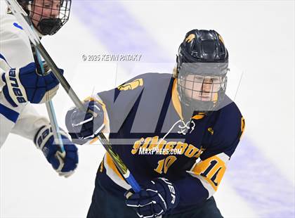Thumbnail 3 in Simsbury vs. Darien (CIAC DI Semifinal) photogallery.