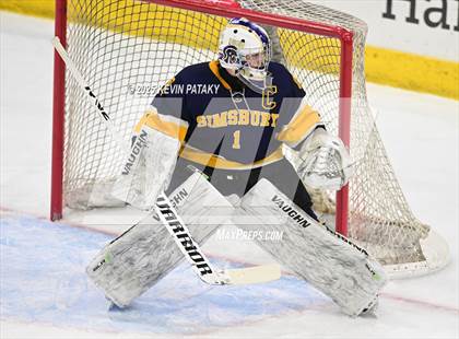 Thumbnail 3 in Simsbury vs. Darien (CIAC DI Semifinal) photogallery.
