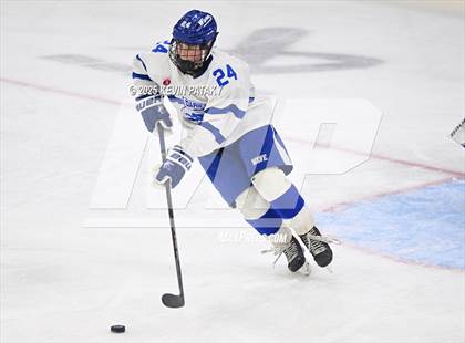 Thumbnail 2 in Simsbury vs. Darien (CIAC DI Semifinal) photogallery.