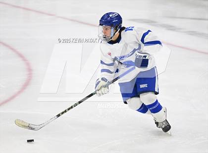 Thumbnail 3 in Simsbury vs. Darien (CIAC DI Semifinal) photogallery.