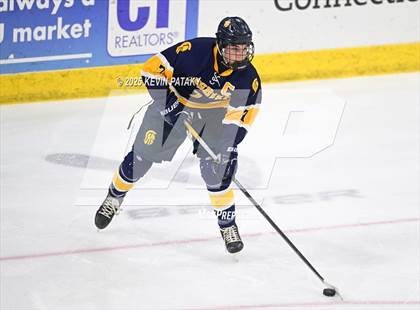 Thumbnail 2 in Simsbury vs. Darien (CIAC DI Semifinal) photogallery.