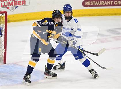 Thumbnail 1 in Simsbury vs. Darien (CIAC DI Semifinal) photogallery.