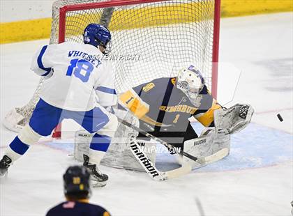 Thumbnail 1 in Simsbury vs. Darien (CIAC DI Semifinal) photogallery.