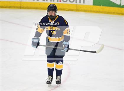 Thumbnail 3 in Simsbury vs. Darien (CIAC DI Semifinal) photogallery.