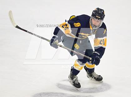 Thumbnail 2 in Simsbury vs. Darien (CIAC DI Semifinal) photogallery.