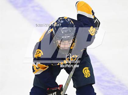 Thumbnail 3 in Simsbury vs. Darien (CIAC DI Semifinal) photogallery.