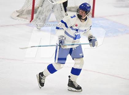 Thumbnail 3 in Simsbury vs. Darien (CIAC DI Semifinal) photogallery.