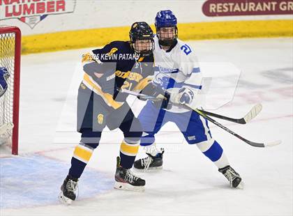 Thumbnail 2 in Simsbury vs. Darien (CIAC DI Semifinal) photogallery.