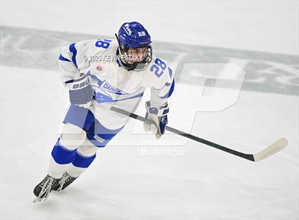 Thumbnail 3 in Simsbury vs. Darien (CIAC DI Semifinal) photogallery.