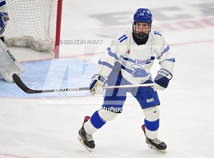 Thumbnail 3 in Simsbury vs. Darien (CIAC DI Semifinal) photogallery.