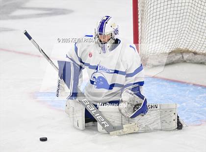 Thumbnail 2 in Simsbury vs. Darien (CIAC DI Semifinal) photogallery.