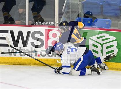 Thumbnail 3 in Simsbury vs. Darien (CIAC DI Semifinal) photogallery.