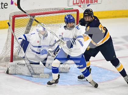Thumbnail 2 in Simsbury vs. Darien (CIAC DI Semifinal) photogallery.