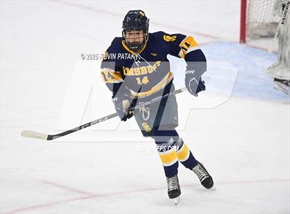 Thumbnail 3 in Simsbury vs. Darien (CIAC DI Semifinal) photogallery.