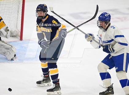 Thumbnail 3 in Simsbury vs. Darien (CIAC DI Semifinal) photogallery.
