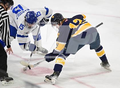 Thumbnail 1 in Simsbury vs. Darien (CIAC DI Semifinal) photogallery.