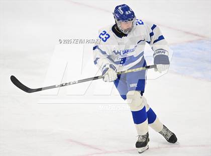 Thumbnail 1 in Simsbury vs. Darien (CIAC DI Semifinal) photogallery.
