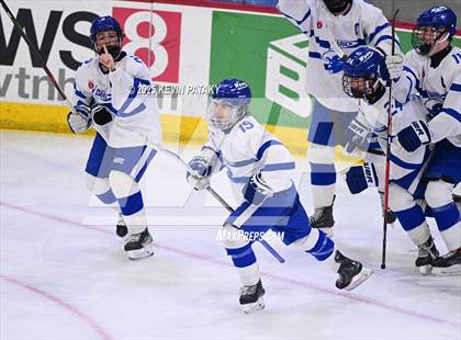 Thumbnail 1 in Simsbury vs. Darien (CIAC DI Semifinal) photogallery.