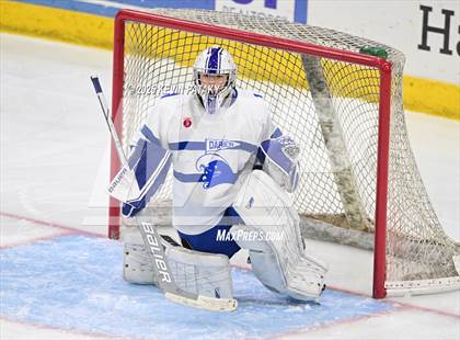 Thumbnail 1 in Simsbury vs. Darien (CIAC DI Semifinal) photogallery.