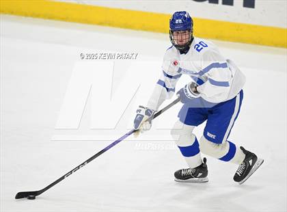 Thumbnail 3 in Simsbury vs. Darien (CIAC DI Semifinal) photogallery.