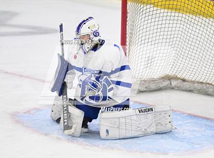 Thumbnail 2 in Simsbury vs. Darien (CIAC DI Semifinal) photogallery.