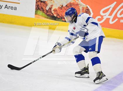 Thumbnail 2 in Simsbury vs. Darien (CIAC DI Semifinal) photogallery.