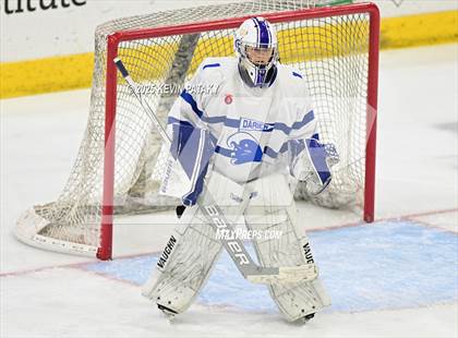 Thumbnail 2 in Simsbury vs. Darien (CIAC DI Semifinal) photogallery.