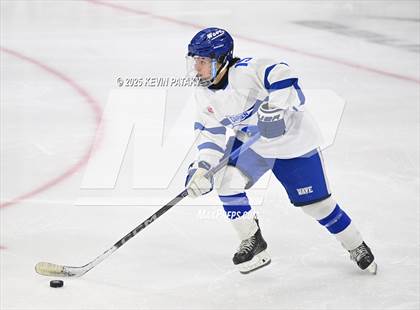 Thumbnail 2 in Simsbury vs. Darien (CIAC DI Semifinal) photogallery.