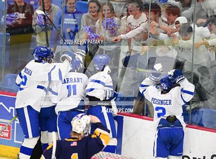 Thumbnail 2 in Simsbury vs. Darien (CIAC DI Semifinal) photogallery.