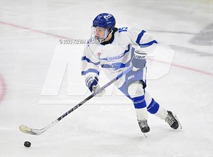 Thumbnail 1 in Simsbury vs. Darien (CIAC DI Semifinal) photogallery.