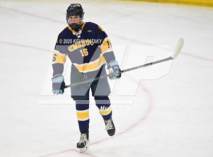 Thumbnail 3 in Simsbury vs. Darien (CIAC DI Semifinal) photogallery.