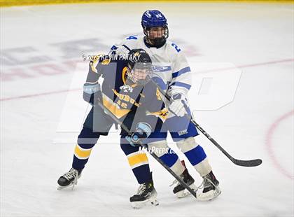 Thumbnail 1 in Simsbury vs. Darien (CIAC DI Semifinal) photogallery.