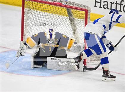 Thumbnail 1 in Simsbury vs. Darien (CIAC DI Semifinal) photogallery.