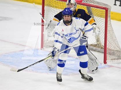 Thumbnail 1 in Simsbury vs. Darien (CIAC DI Semifinal) photogallery.
