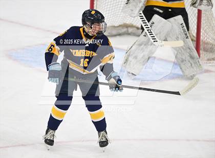 Thumbnail 1 in Simsbury vs. Darien (CIAC DI Semifinal) photogallery.