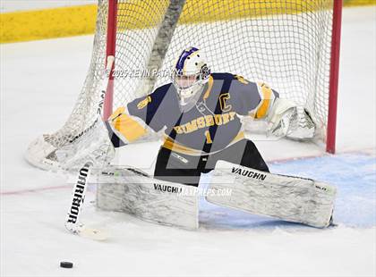Thumbnail 2 in Simsbury vs. Darien (CIAC DI Semifinal) photogallery.
