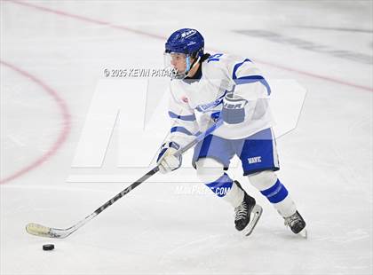 Thumbnail 1 in Simsbury vs. Darien (CIAC DI Semifinal) photogallery.