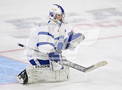 Thumbnail 3 in Simsbury vs. Darien (CIAC DI Semifinal) photogallery.