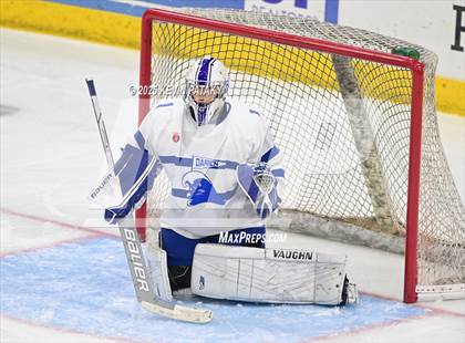 Thumbnail 2 in Simsbury vs. Darien (CIAC DI Semifinal) photogallery.
