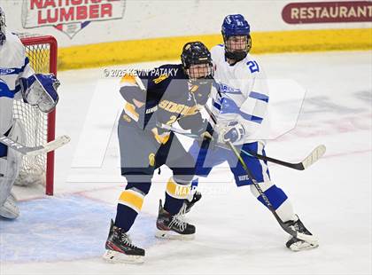 Thumbnail 3 in Simsbury vs. Darien (CIAC DI Semifinal) photogallery.