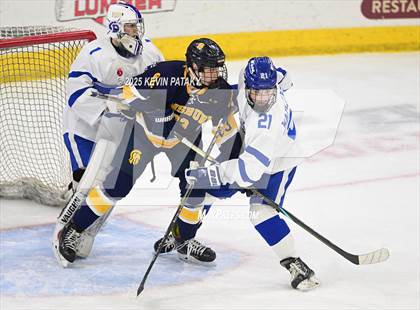 Thumbnail 3 in Simsbury vs. Darien (CIAC DI Semifinal) photogallery.