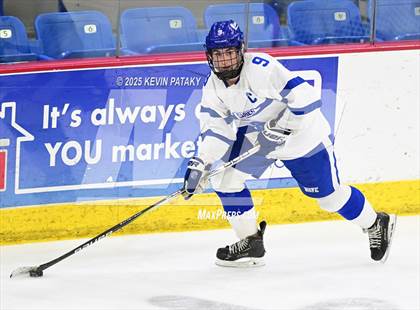 Thumbnail 1 in Simsbury vs. Darien (CIAC DI Semifinal) photogallery.